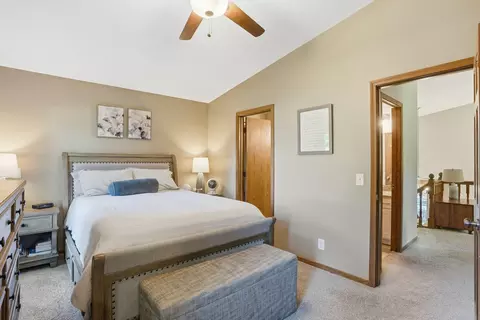 Bedroom - 876 Curry Trl, Eagan, MN 55123 photo 5 of 7