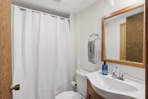 Bath - 876 Curry Trl, Eagan, MN 55123 photo 1 of 3