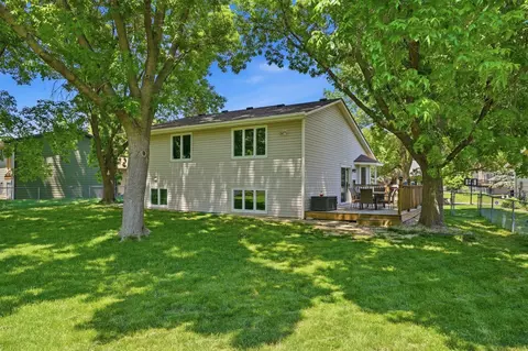 Exterior - 876 Curry Trl, Eagan, MN 55123 photo 10 of 13