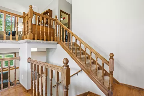 Entry Way - 876 Curry Trl, Eagan, MN 55123 photo 4 of 5