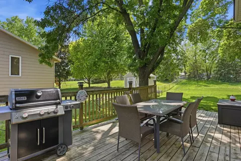 Exterior - 876 Curry Trl, Eagan, MN 55123 photo 8 of 13