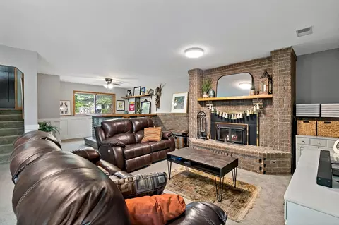 Living - 1896 Adele St, Maplewood, MN 55109 photo 4 of 5