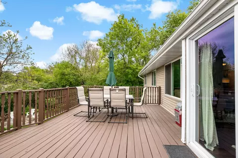 Exterior - 1896 Adele St, Maplewood, MN 55109 photo 11 of 15