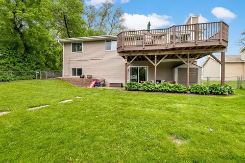 Exterior - 1896 Adele St, Maplewood, MN 55109 photo 6 of 15