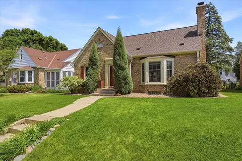 5829 Columbus Ave, Minneapolis, MN 55417