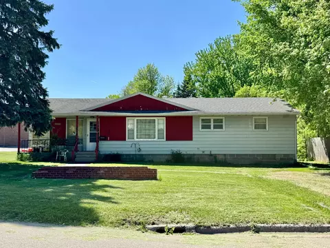 508 2nd St SE, Pelican Rapids, MN 56572