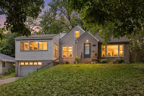 1233 Maywood St, Saint Paul, MN 55117