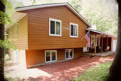 29427 Kiwi Ct, Saint Joseph, MN 56374