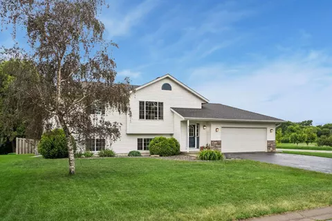 9197 Fallon Dr NE, Monticello, MN 55362