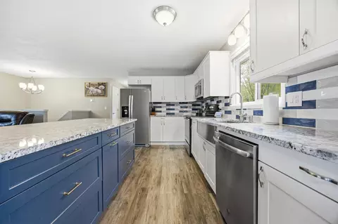 Kitchen - 304 6th Ave SE, Barnesville, MN 56514 photo 2 of 2