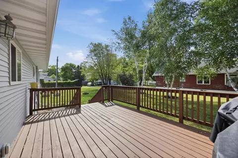 Exterior - 304 6th Ave SE, Barnesville, MN 56514 photo 8 of 9