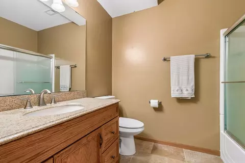 Bath - 1405 Landsdown Rd, Buffalo, MN 55313 photo 5 of 5
