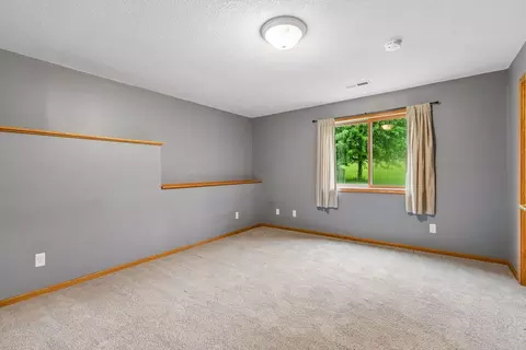 Bedroom - 1405 Landsdown Rd, Buffalo, MN 55313 photo 6 of 7