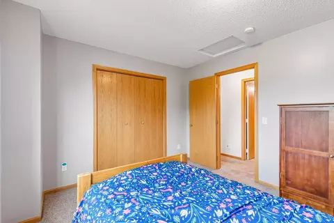 Bedroom - 1405 Landsdown Rd, Buffalo, MN 55313 photo 5 of 7
