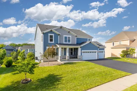16894 Reeder Rdg, Eden Prairie, MN 55347