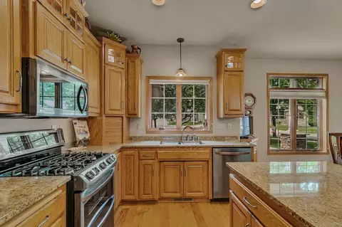 Kitchen - 2012 Temminck Rd, Saint Cloud, MN 56301 photo 4 of 5