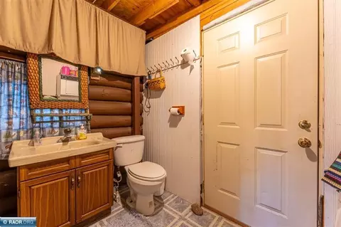 Bath - 1755 Bradach Rd, Ely, MN 55731 photo 1 of 1