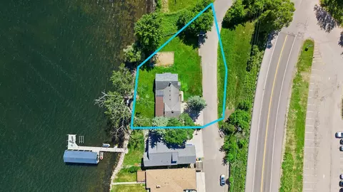 36 N Nn N Shore Dr, Wayzata, MN 55391