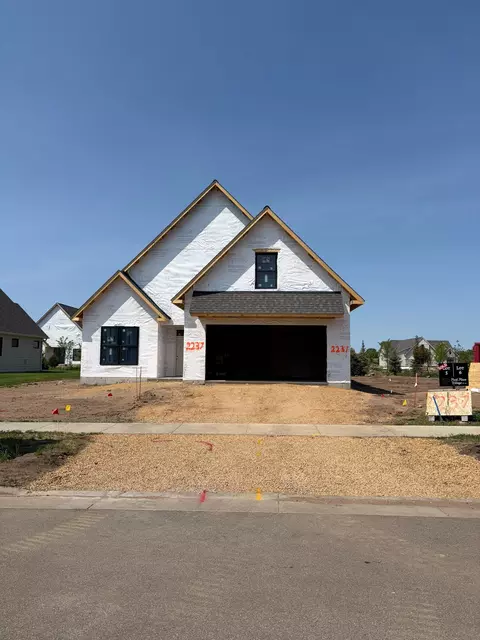 2237 Sharon Ln, Hudson, WI 54016