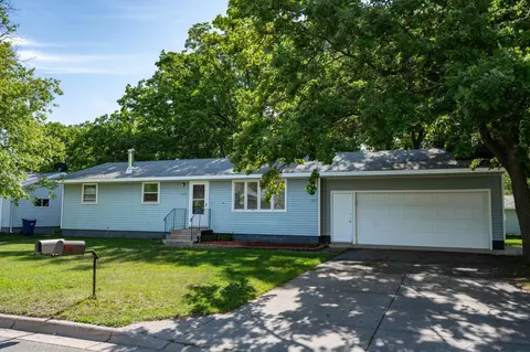1013 4 12 Ave N, Sauk Rapids, MN 56379