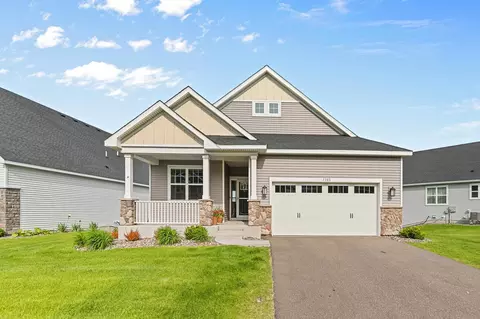 7380 Forest Ln, Lino Lakes, MN 55038