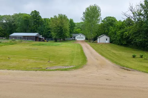 34602 250th Ave, Erhard, MN 56534