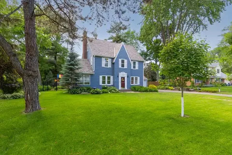 220 Holly Rd, Hopkins, MN 55343