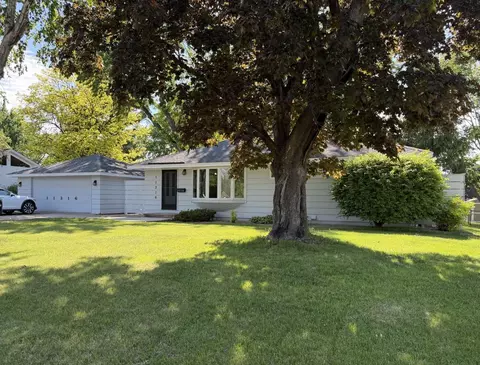 11316 France Ave S, Minneapolis, MN 55431