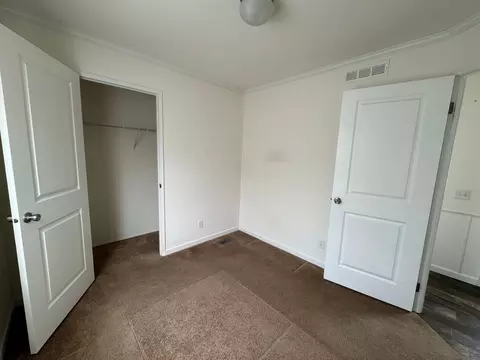 Bedroom - 8 Holt Dr, Duluth, MN 55808 photo 2 of 3