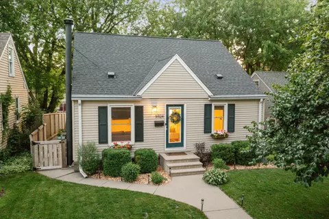 5924 Vincent Ave S, Minneapolis, MN 55410