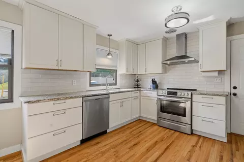Kitchen - 6785 E River Rd, Fridley, MN 55432 photo 4 of 6