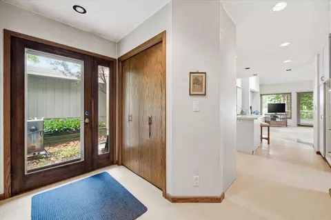 Entry Way - 5510 Maple Heights Rd, Excelsior, MN 55331 photo 3 of 3
