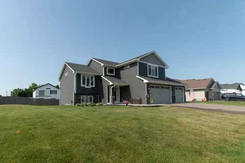 8255 384th Trl, North Branch, MN 55056