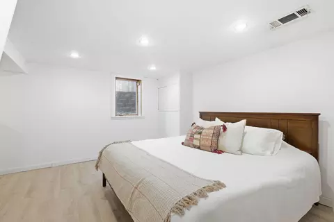 Bedroom - 10348 Upton Ave S, Bloomington, MN 55431 photo 3 of 4