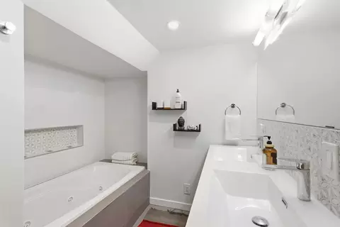 Bath - 10348 Upton Ave S, Bloomington, MN 55431 photo 3 of 3