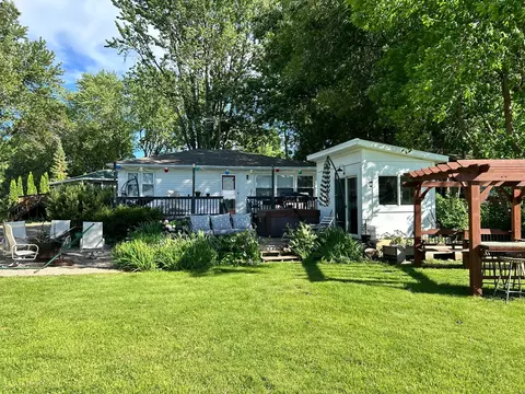 7993 Grunwald Ave NW, Maple Lake, MN 55358