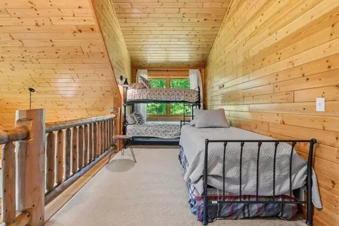 Bedroom - 18541 Golf Cir, Garrison, MN 56450 photo 3 of 8
