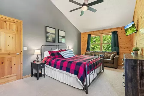 Bedroom - 18541 Golf Cir, Garrison, MN 56450 photo 1 of 8