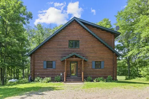 Exterior - 18541 Golf Cir, Garrison, MN 56450 photo 3 of 6