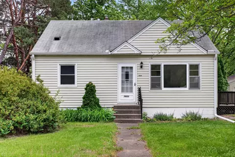 7853 Long Lake Rd, Mounds View, MN 55112