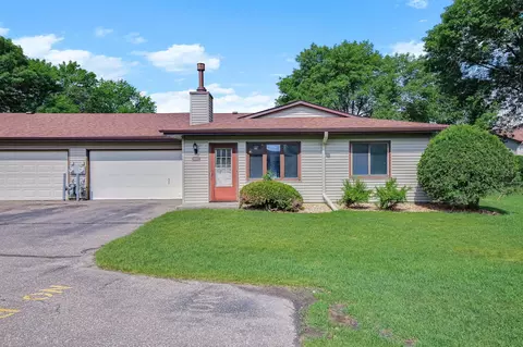 8642 S Maplebrook Cir, Brooklyn Park, MN 55445