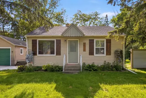 2020 7th St SW, Willmar, MN 56201