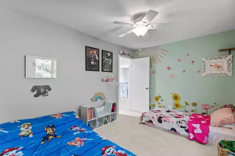 Bedroom - 899 Park Knoll Dr, Eagan, MN 55123 photo 2 of 5