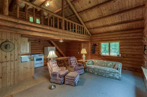 Living - 5033 Barnum Rd NW, Hackensack, MN 56452 photo 4 of 4