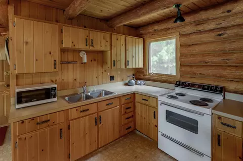 Kitchen - 5033 Barnum Rd NW, Hackensack, MN 56452 photo 1 of 1