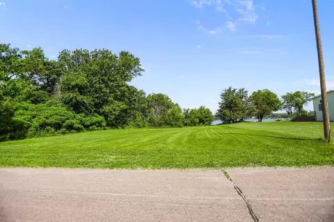 Exterior - 5414 Elkton Trl, Faribault, MN 55021 photo 20 of 21