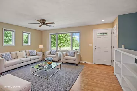 Living - 5414 Elkton Trl, Faribault, MN 55021 photo 2 of 8