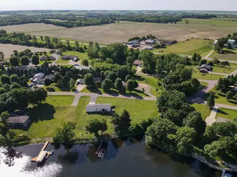 View/Area - 5414 Elkton Trl, Faribault, MN 55021 photo 7 of 16