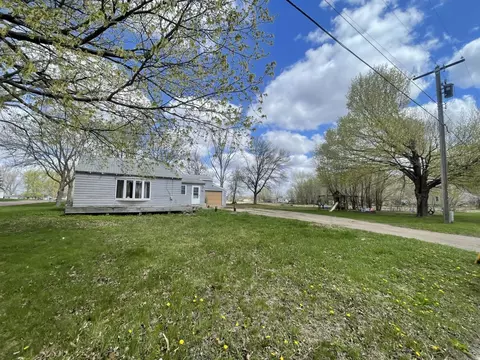 750 Greenwood Ave, Tracy, MN 56175