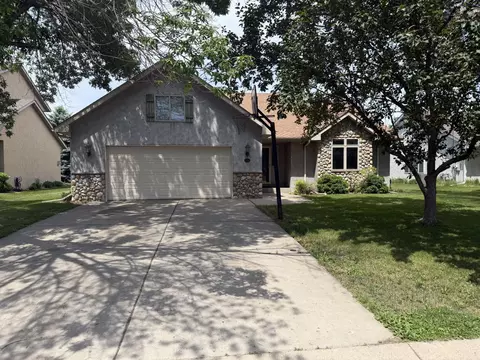 1414 Courtland W, Waconia, MN 55387